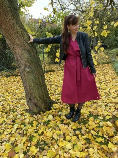 Lněné šaty CERISE s páskem - Image 3