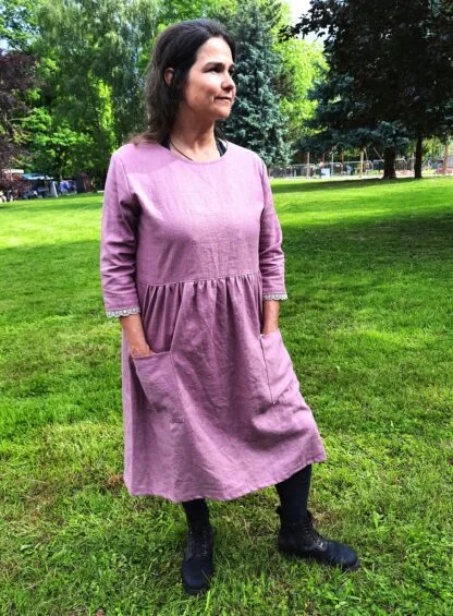 Lněné šaty MAUVE s krajkou - Image 3