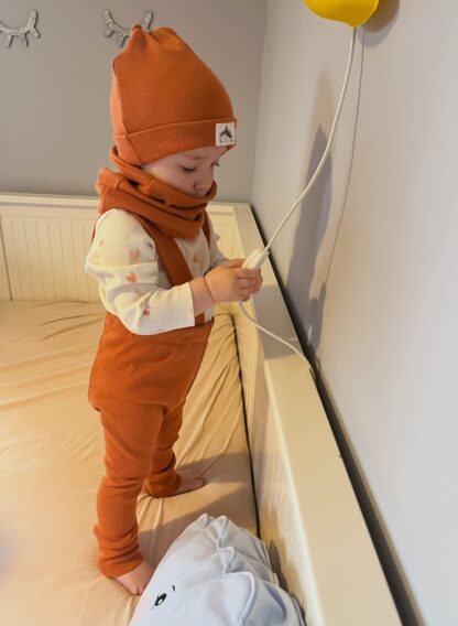 Žebrované tepláčky CIHLOVO-ORANŽOVÉ - Image 6