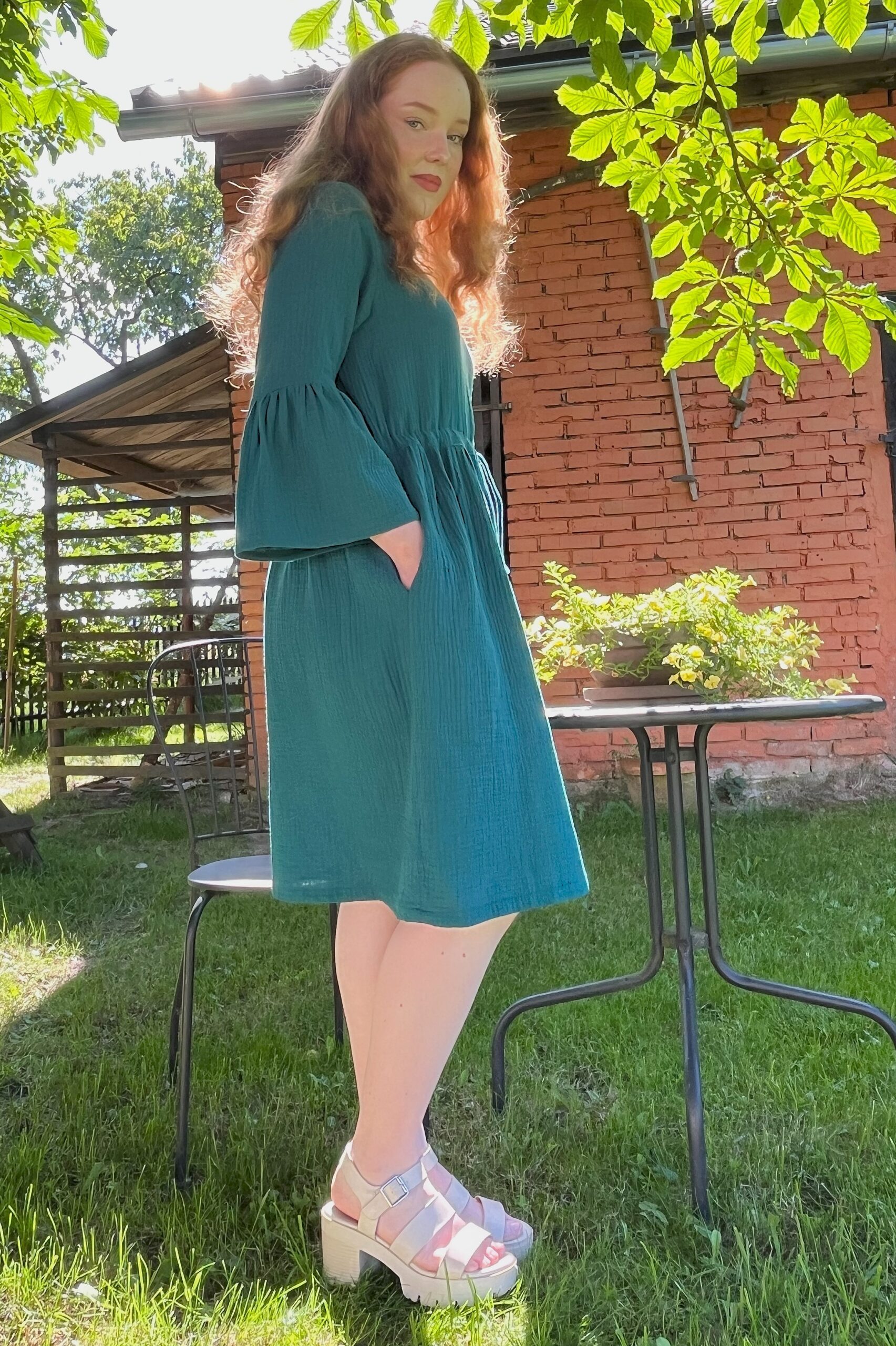 Mušelínové šaty romantické LAHVOVĚ ZELENÁ - Obrázek 4