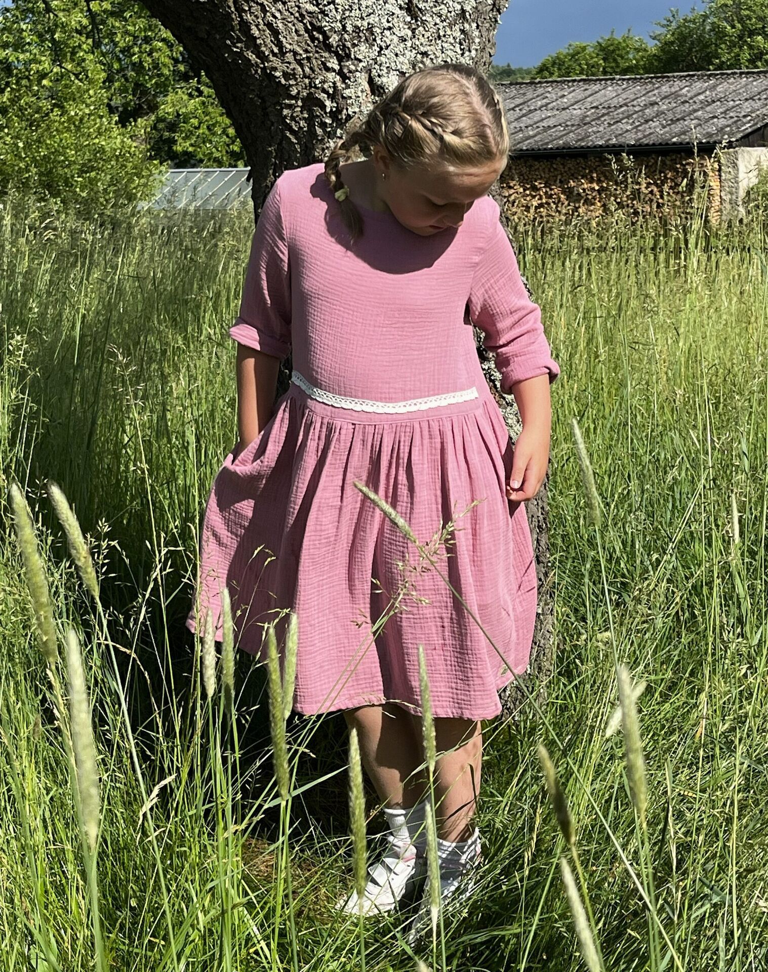 Mušelínové šaty - OLD ROSE s krajkou - Obrázek 2