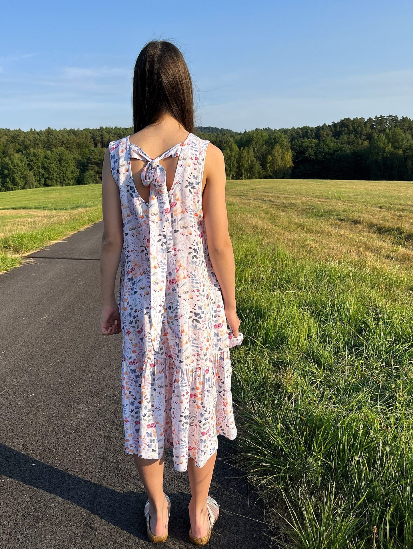 Letní šaty 1/1 - FLORAL MUSE - Obrázek 4