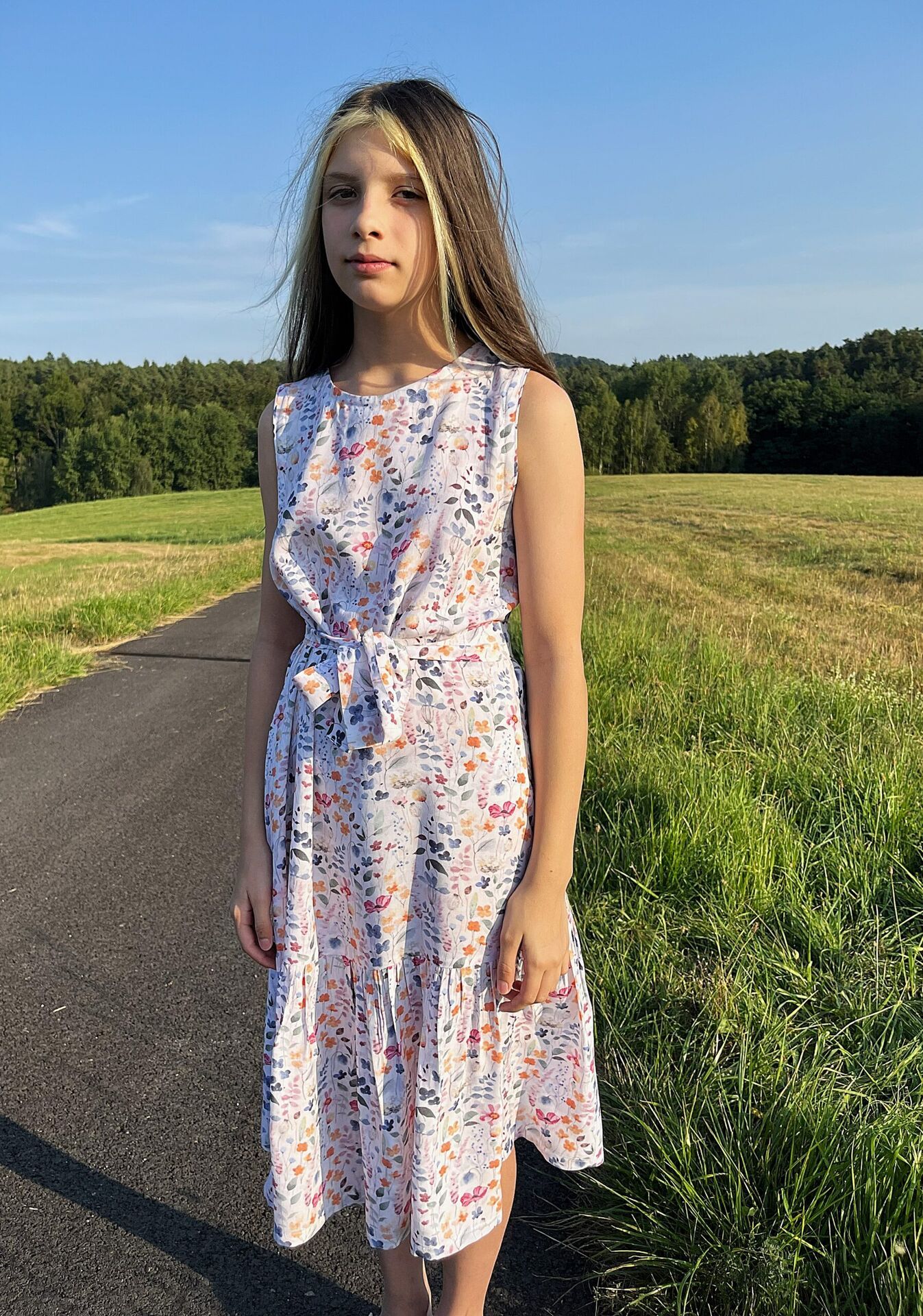 Letní šaty 1/1 - FLORAL MUSE - Obrázek 2